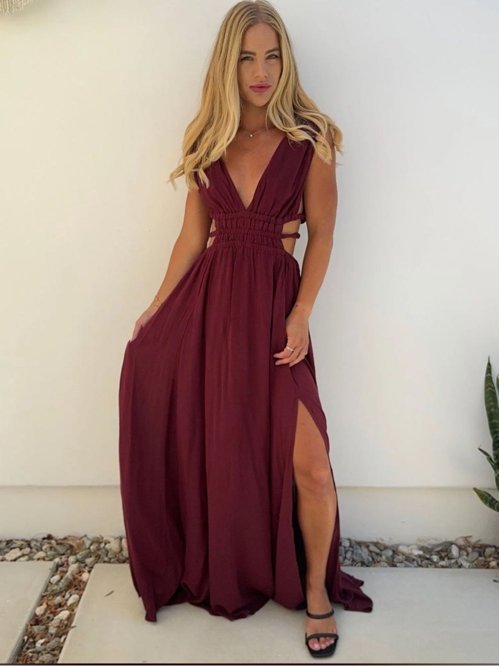 NWOT Lovely Day Wine V-Neck Maxi Dress with Side Slit size M